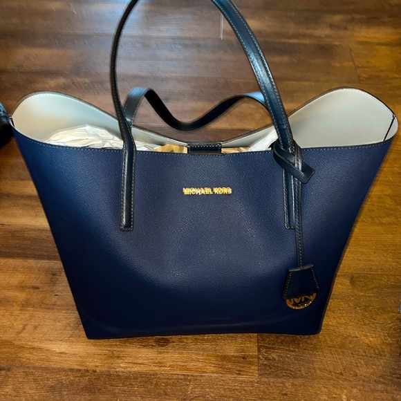 Michael Kors Handbags - Michael Kors large navy blue tote MSRP$298